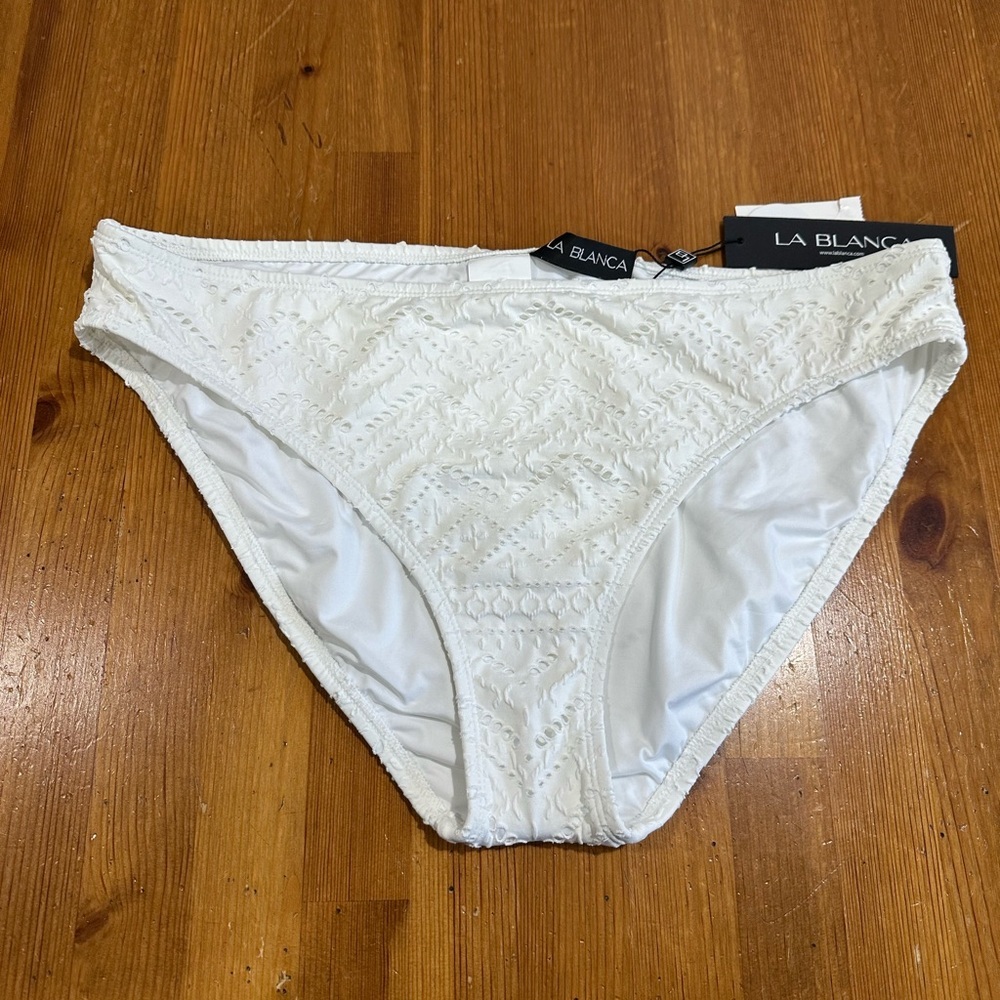 La Blanca Textured White Bikini Set - Picture 5 of 10
